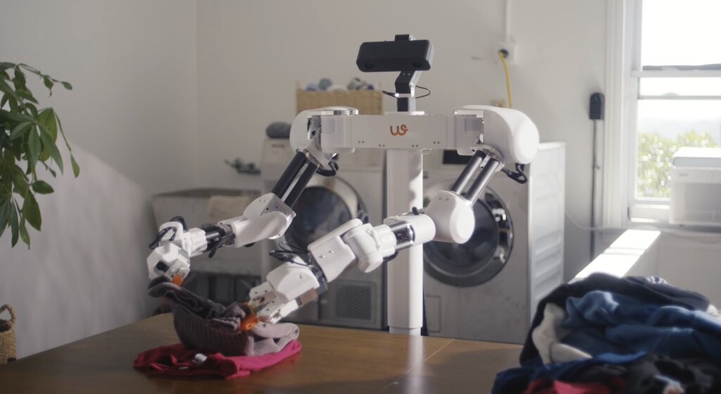 Weave's Isaac 0: Why a Laundry-Folding Robot Might Be the Most Practical Home Bot Yet